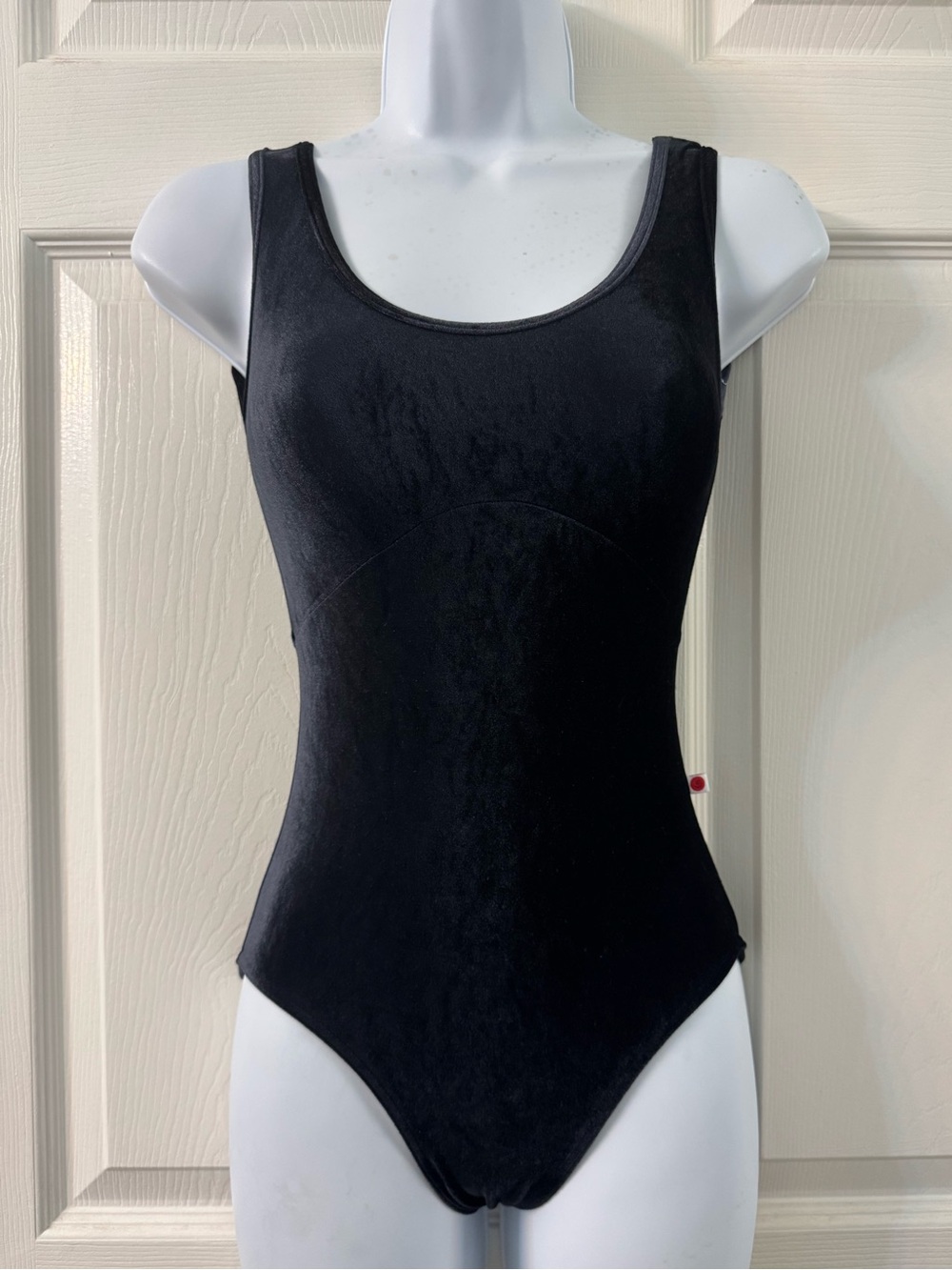 Yumiko Black Velvet Leotard. Size medium,like new condition.